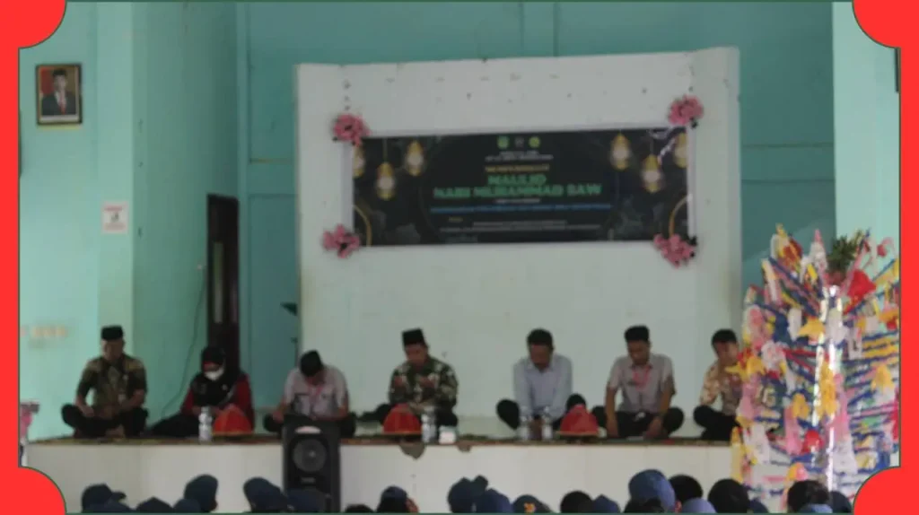UPT SP SMPN 1 Mangkutana Memperingati Maulid Nabi Muhammad